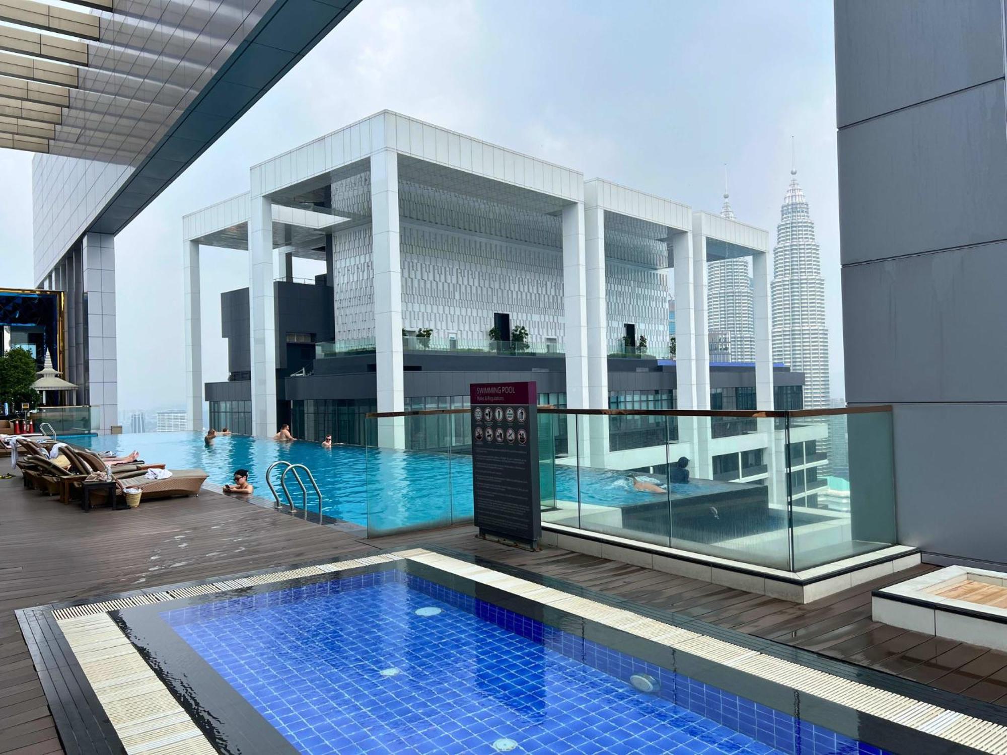 Luxe Suites At Platinum Klcc Kuala Lumpur Exterior foto